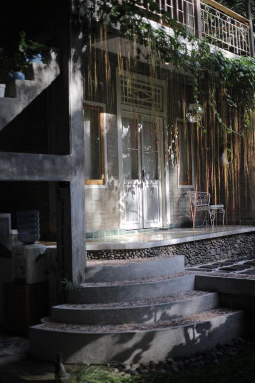 Rumah Senjakala バントル エクステリア 写真