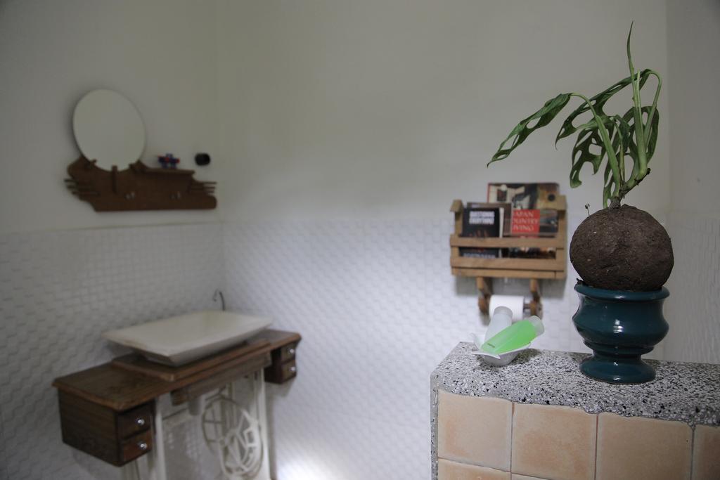 Rumah Senjakala バントル エクステリア 写真