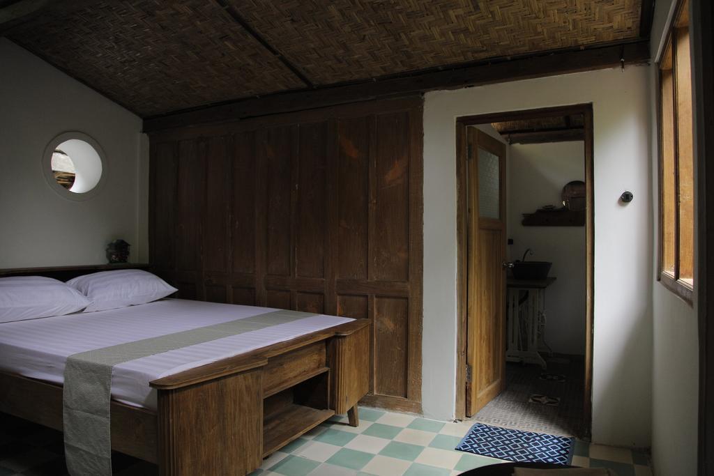 Rumah Senjakala バントル エクステリア 写真