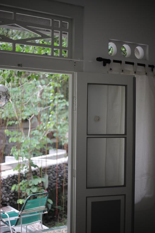 Rumah Senjakala バントル エクステリア 写真