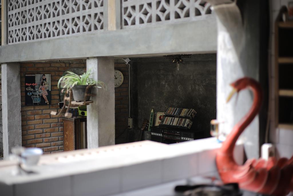 Rumah Senjakala バントル エクステリア 写真