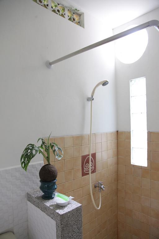 Rumah Senjakala バントル エクステリア 写真